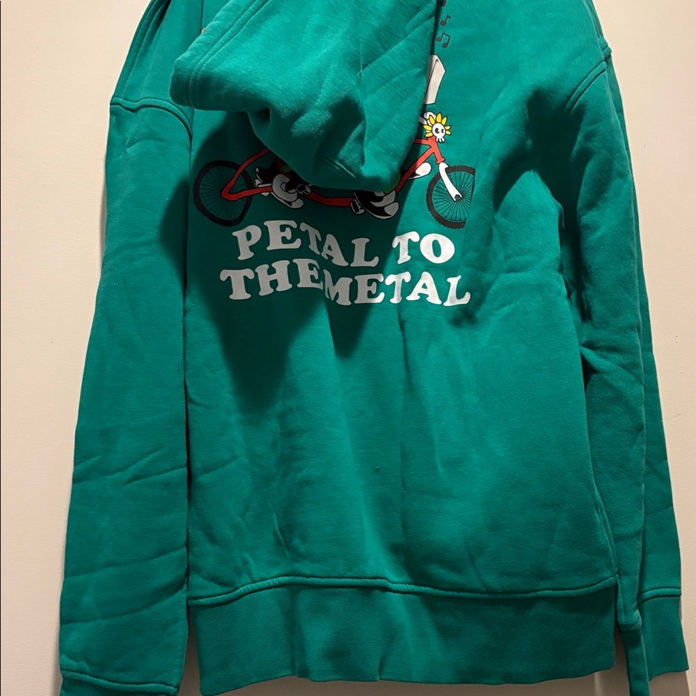Levi's Green Hoodie with Sunflower Design - Picture 2 of 3